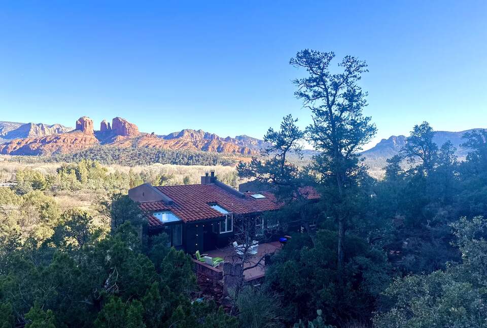 Sedona Red Rock Infinity Pool Retreat - Sedona, Arizona