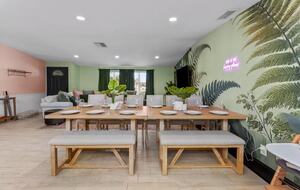 Clearwater Pool & Beach Group Getaway - Clearwater, Florida