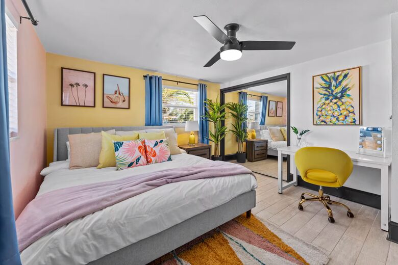 Clearwater Pool & Beach Group Getaway - Clearwater, Florida
