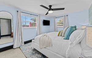 Clearwater Pool & Beach Group Getaway - Clearwater, Florida