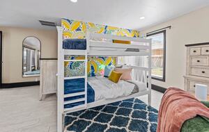 Clearwater Pool & Beach Group Getaway - Clearwater, Florida