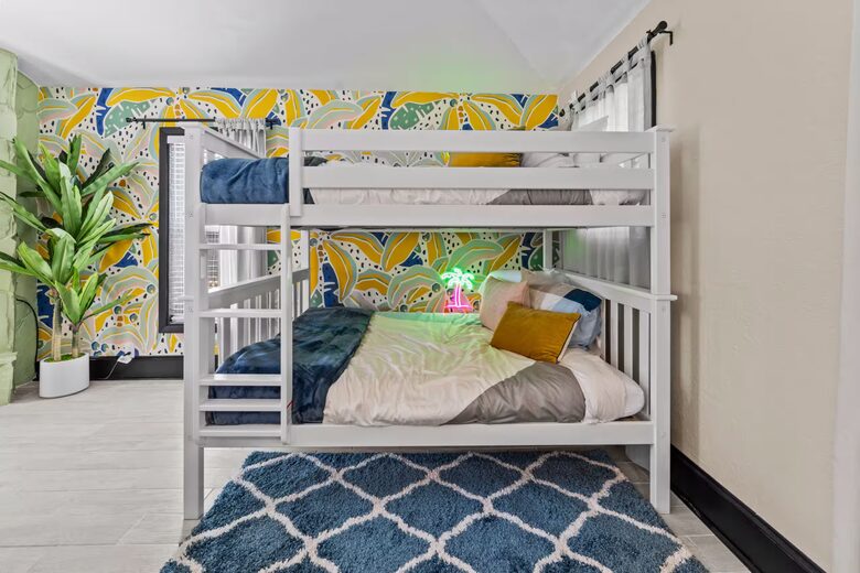 Clearwater Pool & Beach Group Getaway - Clearwater, Florida