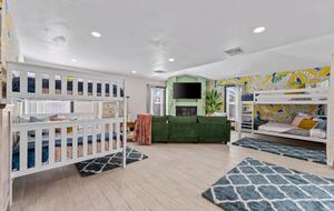Clearwater Pool & Beach Group Getaway - Clearwater, Florida