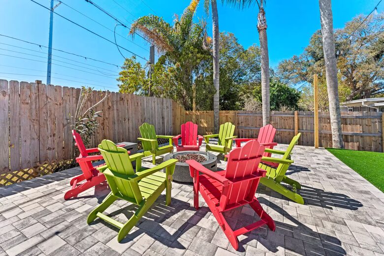 Clearwater Pool & Beach Group Getaway - Clearwater, Florida