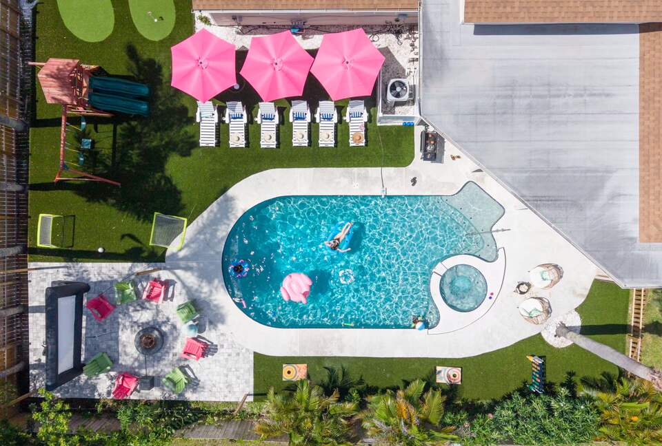 Clearwater Pool & Beach Group Getaway - Clearwater, Florida