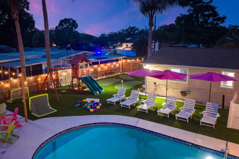 Clearwater Pool & Beach Group Getaway - Clearwater, Florida