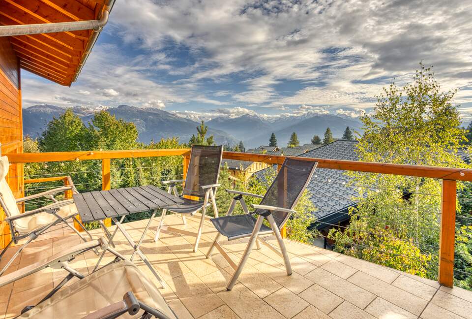 Anzère Chalet with Alpine Views - Anzère, Switzerland