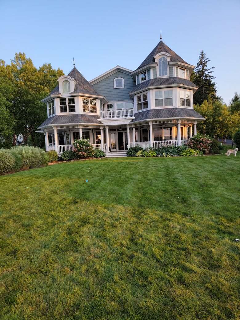 Lakefront Chautauqua Estate with Pool and Dock - Lakewood, New York