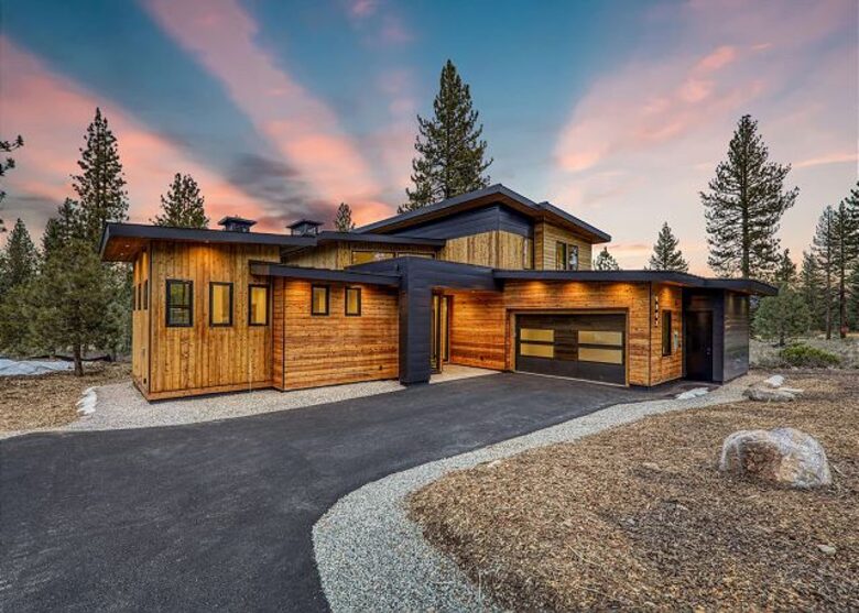 Private Club Mountain Home Near Lake Tahoe - Truckee, California