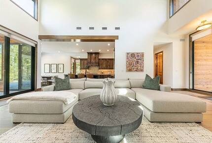 Private Club Mountain Home Near Lake Tahoe - Truckee, California