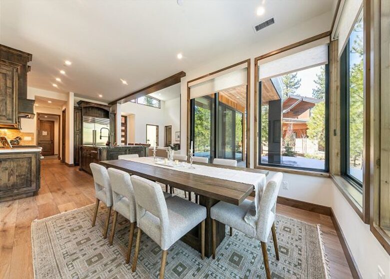 Private Club Mountain Home Near Lake Tahoe - Truckee, California