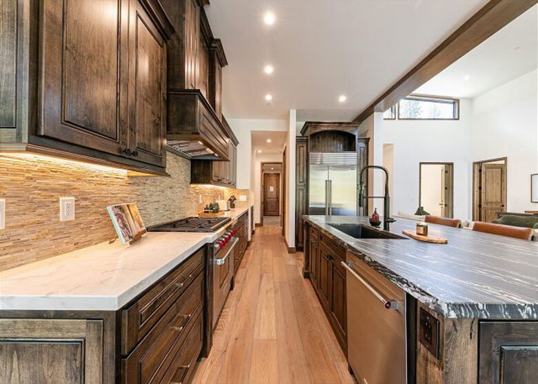 Private Club Mountain Home Near Lake Tahoe - Truckee, California