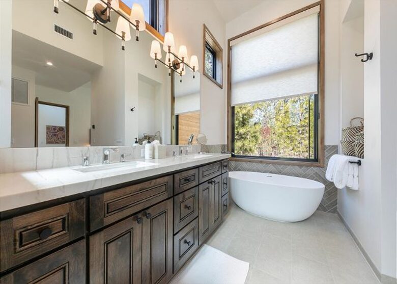 Private Club Mountain Home Near Lake Tahoe - Truckee, California