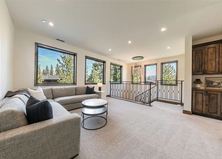 Private Club Mountain Home Near Lake Tahoe - Truckee, California