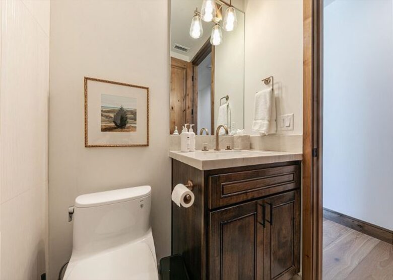 Private Club Mountain Home Near Lake Tahoe - Truckee, California