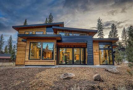 Private Club Mountain Home Near Lake Tahoe - Truckee, California
