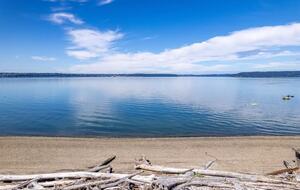 Tacoma Beachfront Home - Tacoma, Washington