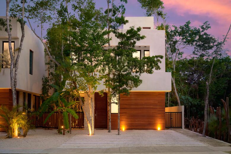 Modern Tulum Retreat with Rooftop Pool in Aldea Zamá - Tulum, Mexico