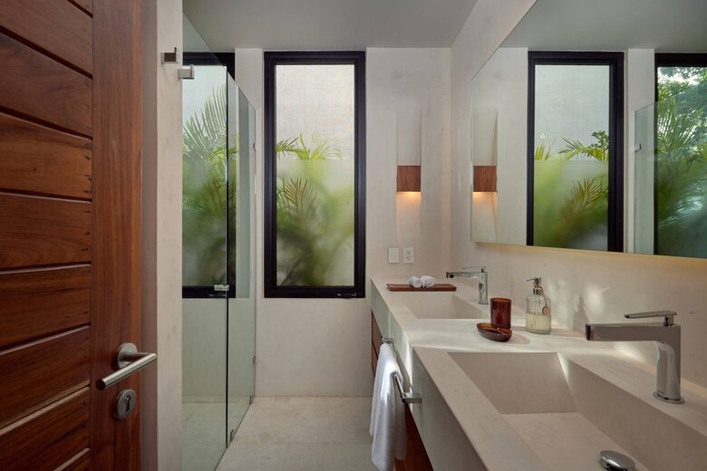 Modern Tulum Retreat with Rooftop Pool in Aldea Zamá - Tulum, Mexico