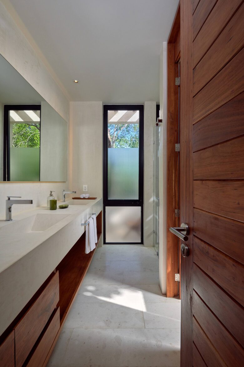 Modern Tulum Retreat with Rooftop Pool in Aldea Zamá - Tulum, Mexico