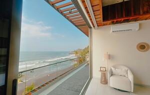 El Zonte Oceanfront Retreat - Chiltiupán, El Salvador