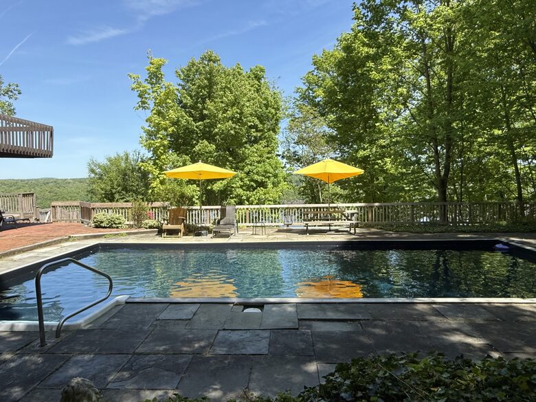 Classic Hudson River Home and Pool - Highland, New York