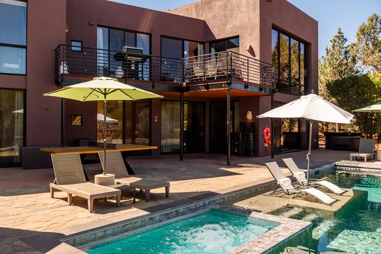 Bella Vista: A Luxury Desert Retreat with Red Rock Views & Resort Style Backyard - Sedona, Arizona