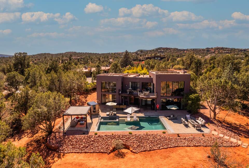 Bella Vista: A Luxury Desert Retreat with Red Rock Views & Resort Style Backyard - Sedona, Arizona