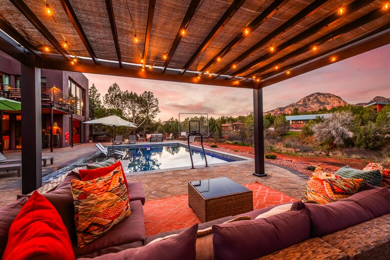 Bella Vista: A Luxury Desert Retreat with Red Rock Views & Resort Style Backyard - Sedona, Arizona