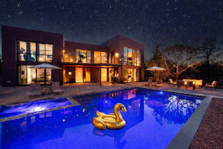 Bella Vista: A Luxury Desert Retreat with Red Rock Views & Resort Style Backyard - Sedona, Arizona