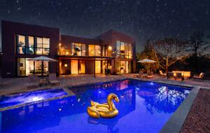 Bella Vista: A Luxury Desert Retreat with Red Rock Views & Resort Style Backyard - Sedona, Arizona