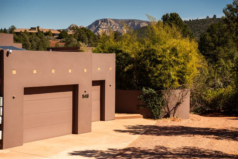 Bella Vista: A Luxury Desert Retreat with Red Rock Views & Resort Style Backyard - Sedona, Arizona