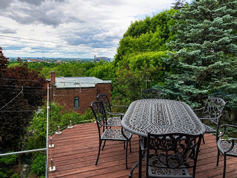 Mid century cottage on Mount Royal with stunning view - Outremont, Montreal, Canada