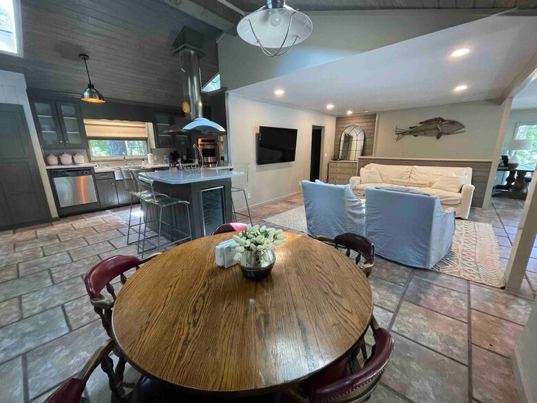Smith Lake Waterfront Retreat near Duncan Bridge Marina - Jasper, Alabama