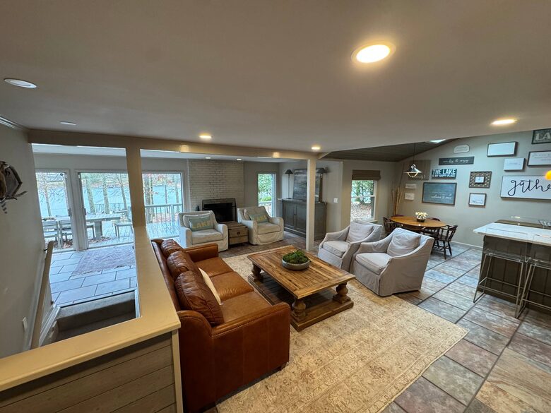 Smith Lake Waterfront Retreat near Duncan Bridge Marina - Jasper, Alabama