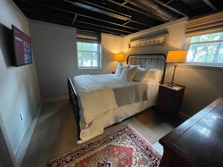 Smith Lake Waterfront Retreat near Duncan Bridge Marina - Jasper, Alabama