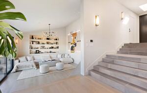 Custom Studio City Hillside Oasis with Pool and Recording Studio - Studio City, California