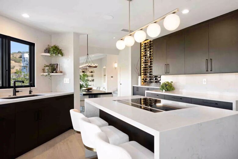Custom Studio City Hillside Oasis with Pool and Recording Studio - Studio City, California