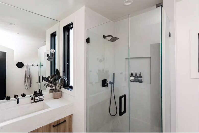 Custom Studio City Hillside Oasis with Pool and Recording Studio - Studio City, California