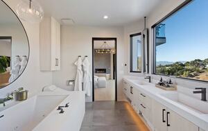 Custom Studio City Hillside Oasis with Pool and Recording Studio - Studio City, California