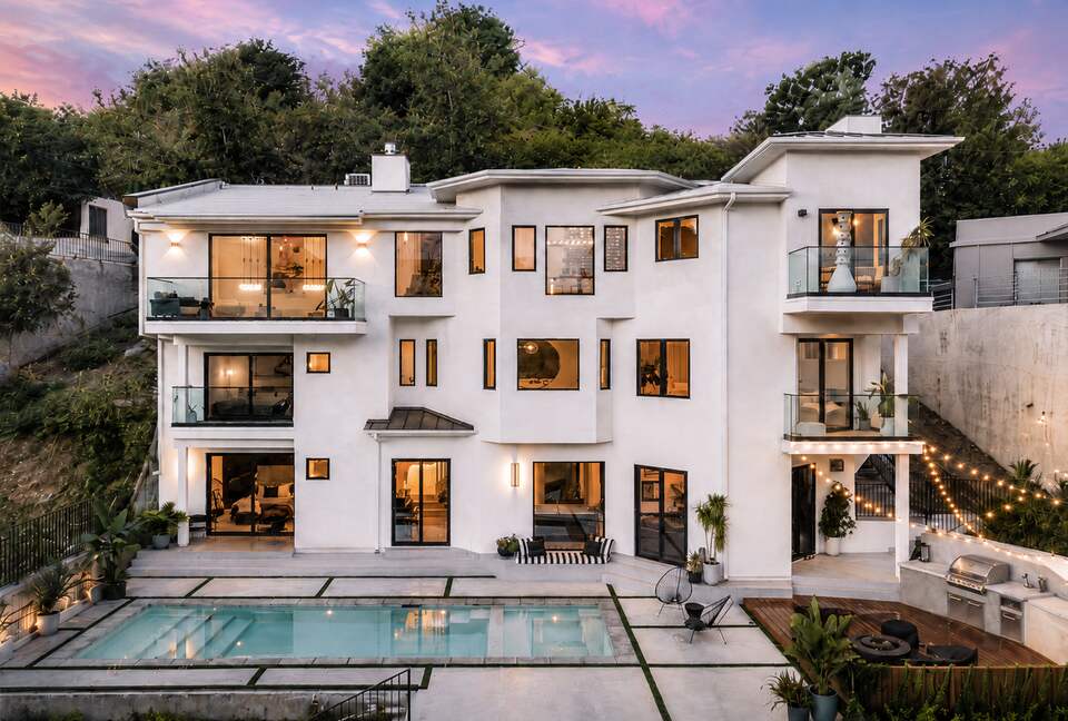 Custom Studio City Hillside Oasis with Pool and Recording Studio - Studio City, California