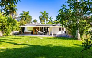 Japandi Oasis Near Miami Beaches - Miami, Florida