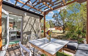 Midcentury Santa Fe Oasis near the Plaza - Santa Fe, New Mexico