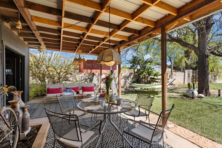 Midcentury Santa Fe Oasis near the Plaza - Santa Fe, New Mexico