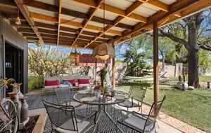 Midcentury Santa Fe Oasis near the Plaza - Santa Fe, New Mexico