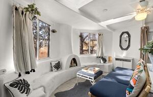 Midcentury Santa Fe Oasis near the Plaza - Santa Fe, New Mexico