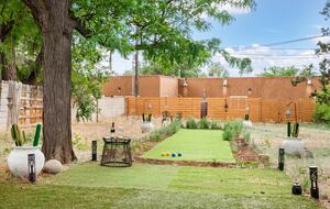 Midcentury Santa Fe Oasis near the Plaza - Santa Fe, New Mexico