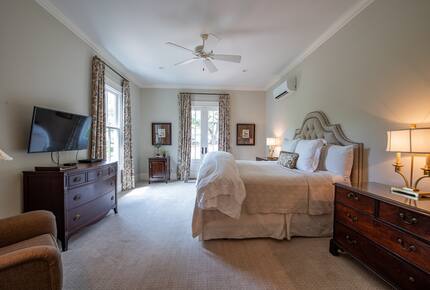 The Willcox Chef's Cottage - Upper Level - Aiken, South Carolina