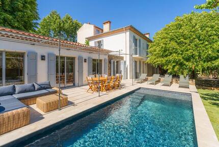 Villa Rotonde – A Secret Garden in the Heart of Aix-en-Provence - Aix-en-Provence, France