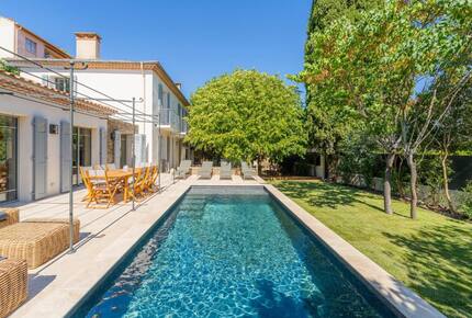 Villa Rotonde – A Secret Garden in the Heart of Aix-en-Provence - Aix-en-Provence, France